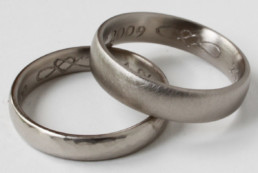 Symbolgravur für Eheringe aus öko-fairtrade Gold